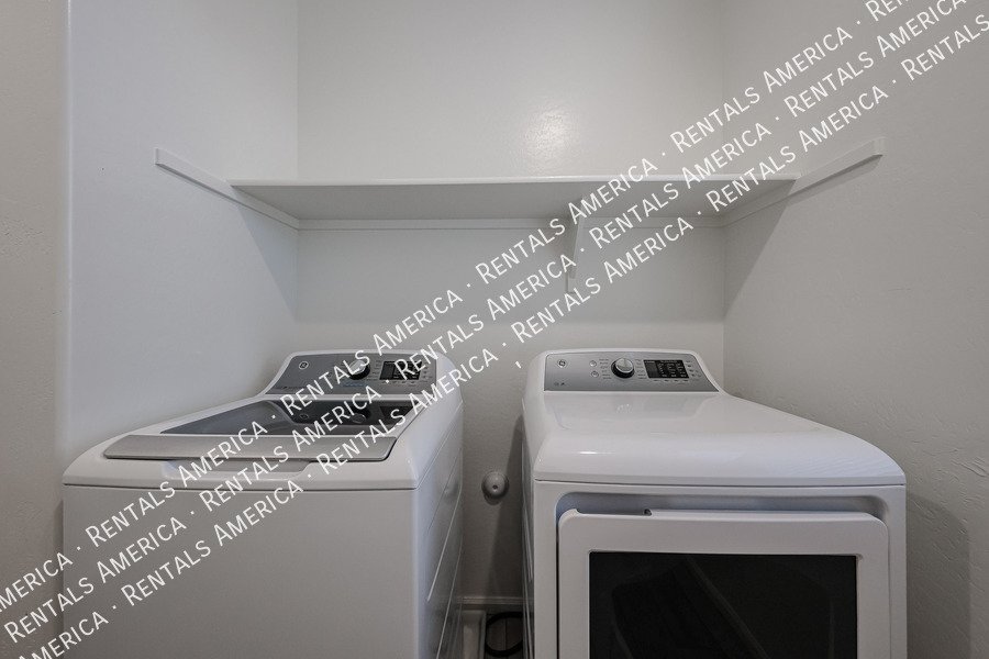 Beautiful 3 bed 2.5 bath Home-Gated Community!! property image