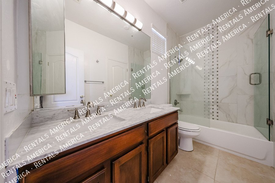 Scottsdale Horizon! 4 bed 3 bath home Private Pool! property image