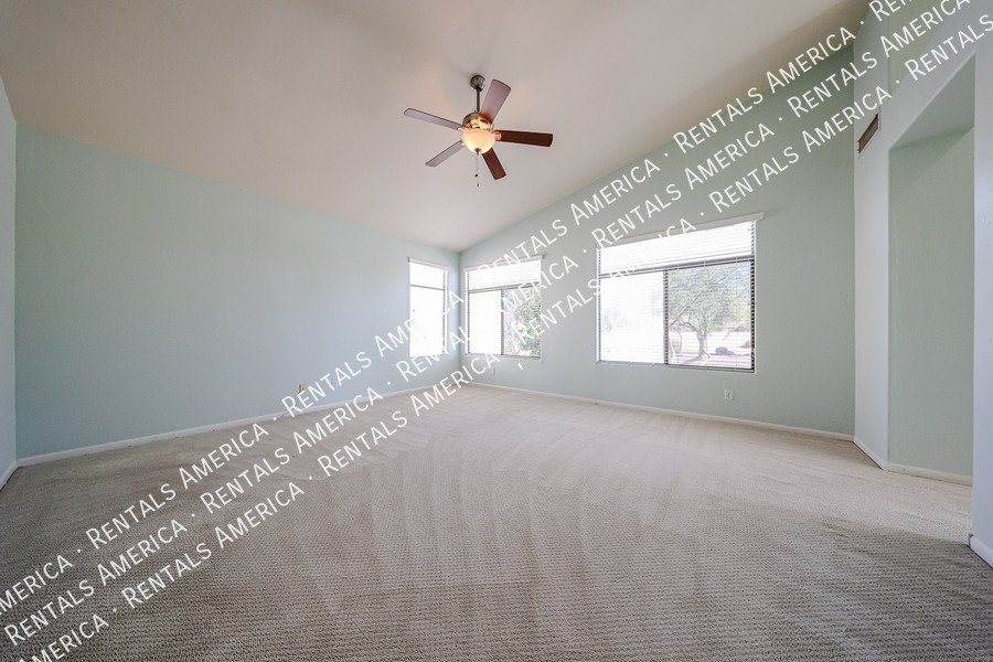 Scottsdale Horizon! 4 bed 3 bath home Private Pool! property image