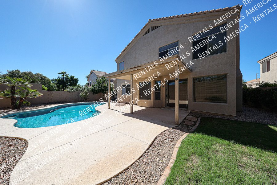 Scottsdale Horizon! 4 bed 3 bath home Private Pool! property image