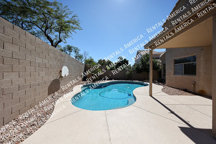 Scottsdale Horizon! 4 bed 3 bath home Private Pool! property image
