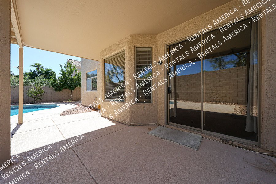 Scottsdale Horizon! 4 bed 3 bath home Private Pool! property image