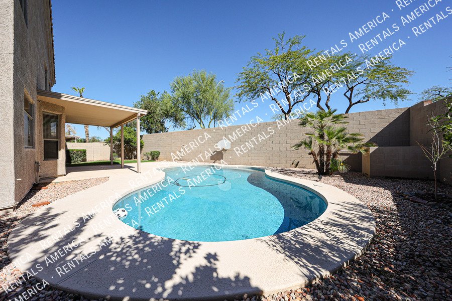 Scottsdale Horizon! 4 bed 3 bath home Private Pool! property image