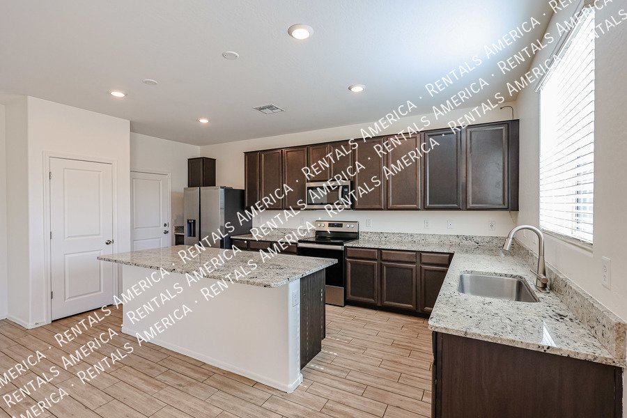 Remarkable 4 Bedroom Home In Marbella Ranch!!! property image