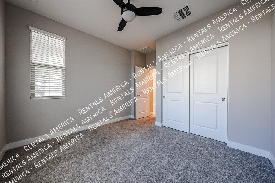 Exquisite 4BR/3BA + Loft Home in Mariposa Gated Community, Chandler property image