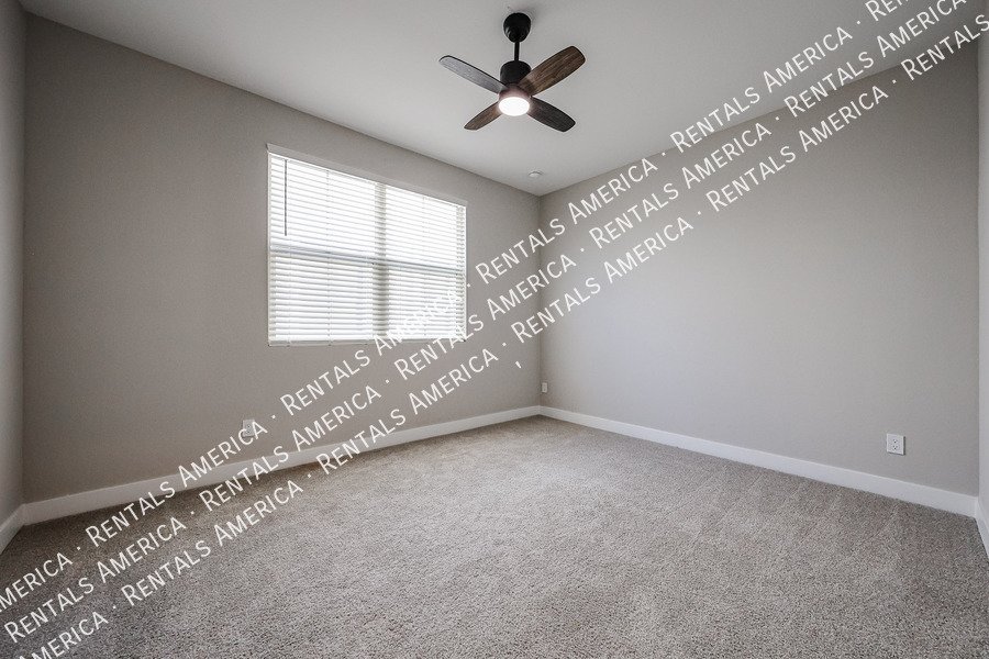 Exquisite 4BR/3BA + Loft Home in Mariposa Gated Community, Chandler property image