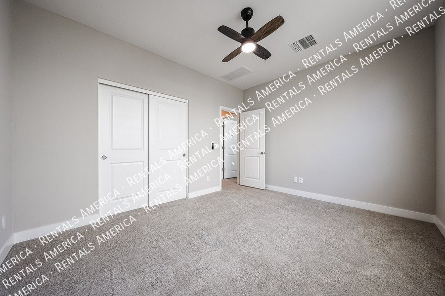 Exquisite 4BR/3BA + Loft Home in Mariposa Gated Community, Chandler property image