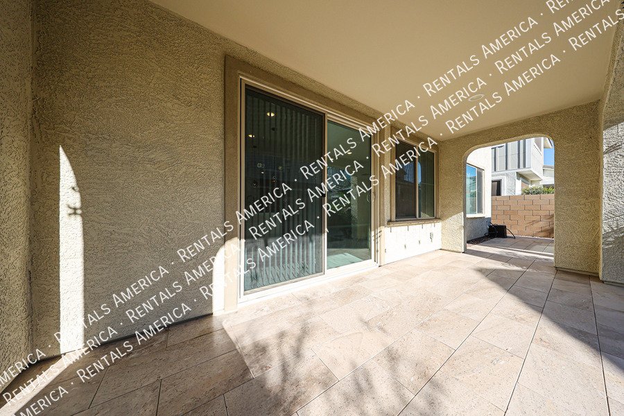 Exquisite 4BR/3BA + Loft Home in Mariposa Gated Community, Chandler property image