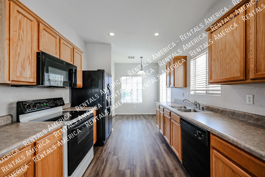 Nice Home in Cooper Commons! property image