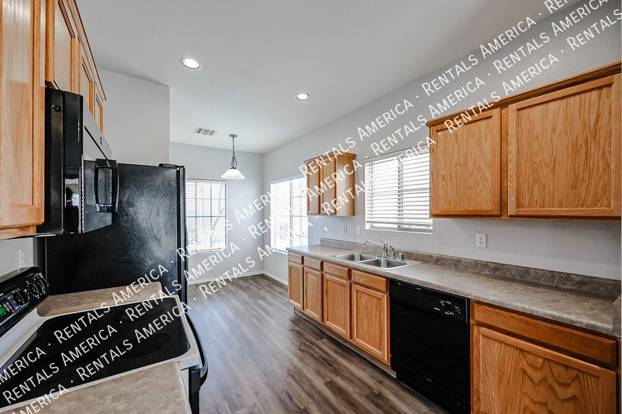 Nice Home in Cooper Commons! property image