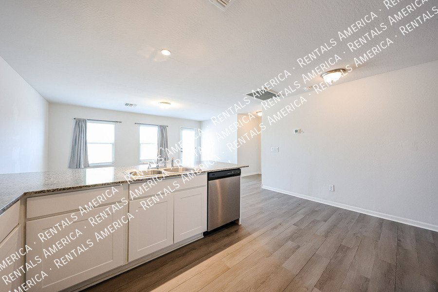 Move in Ready! property image