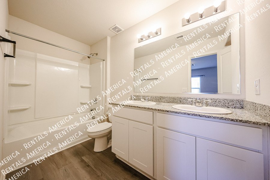 Move in Ready! property image