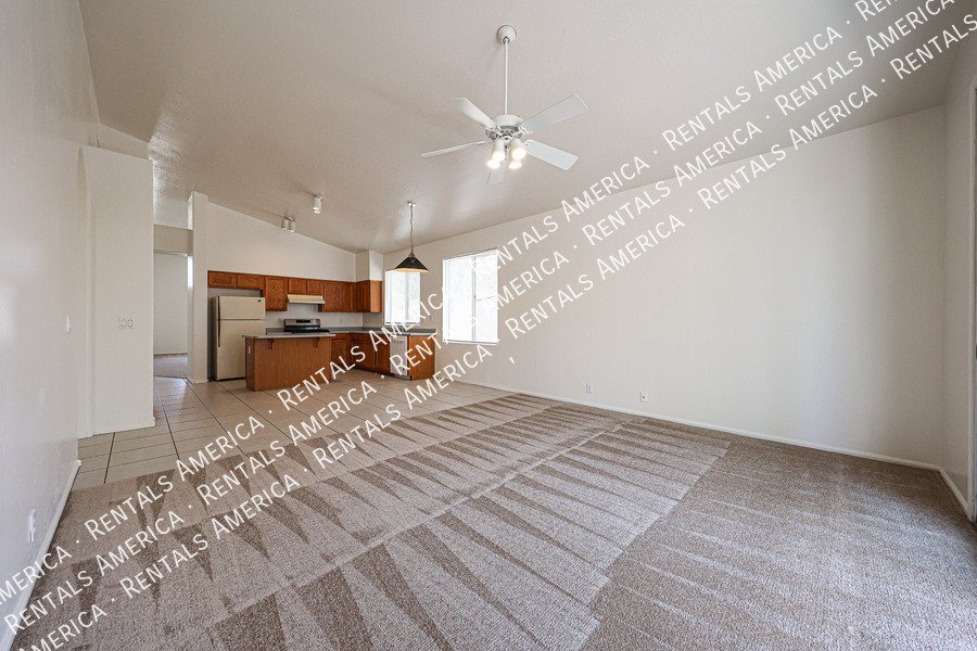 Beautiful 3 Bedroom Home in Mesa! property image
