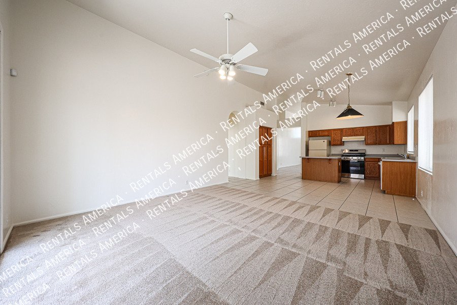 Beautiful 3 Bedroom Home in Mesa! property image