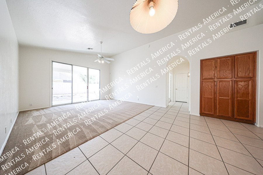 Beautiful 3 Bedroom Home in Mesa! property image