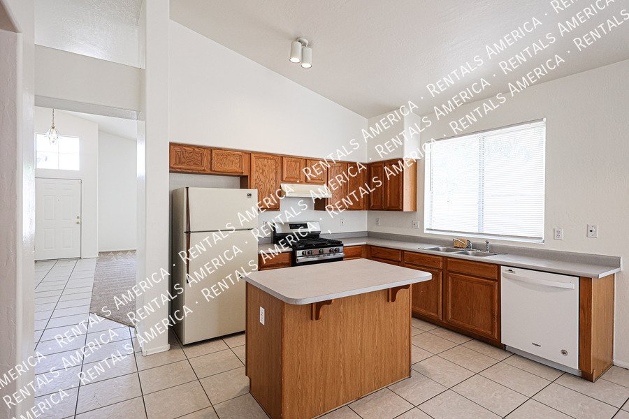 Beautiful 3 Bedroom Home in Mesa! property image