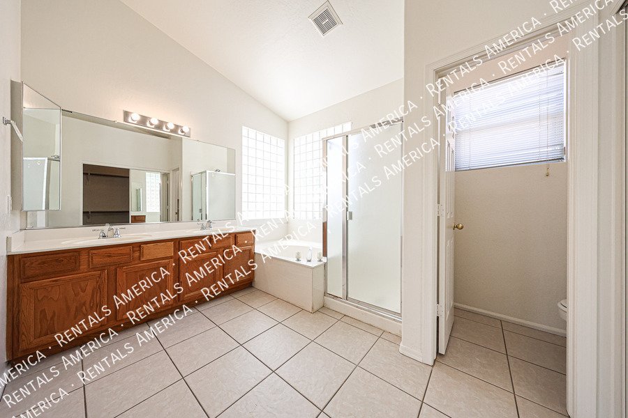 Beautiful 3 Bedroom Home in Mesa! property image