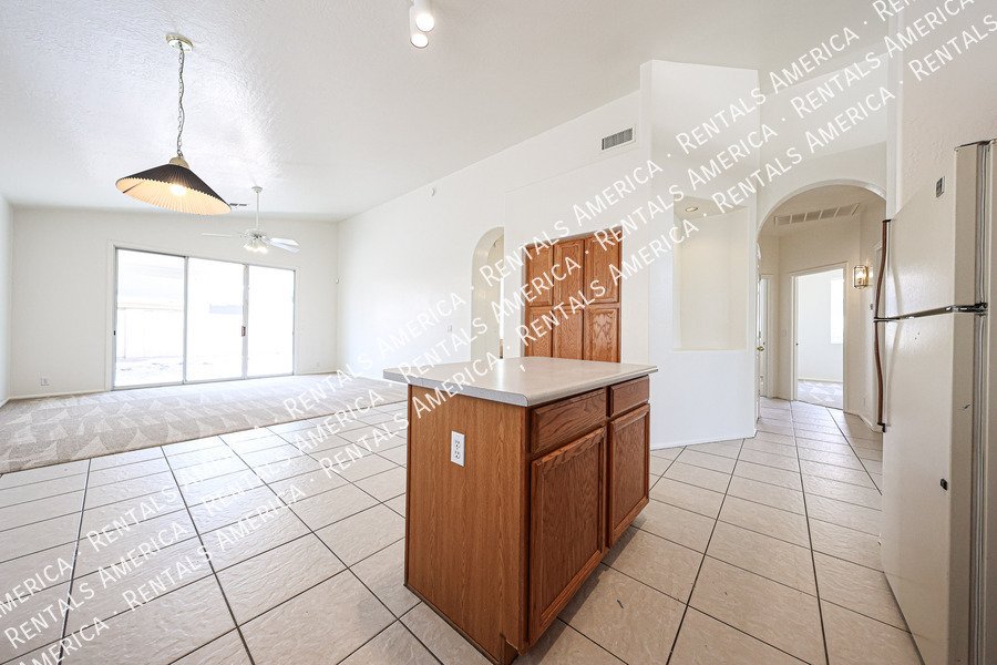 Beautiful 3 Bedroom Home in Mesa! property image