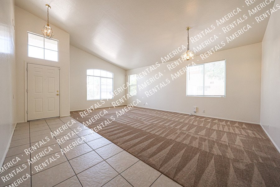 Beautiful 3 Bedroom Home in Mesa! property image