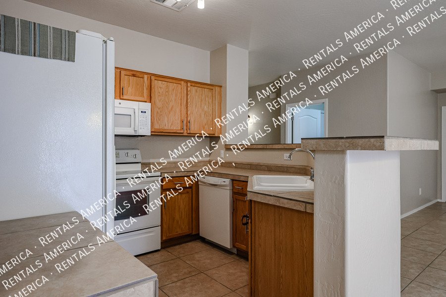 Move in Ready.  3 Bedrooms,  2 bath Single Level Home property image