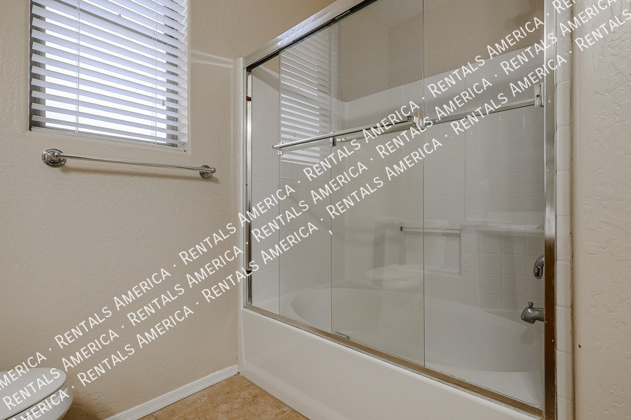 Move in Ready.  3 Bedrooms,  2 bath Single Level Home property image