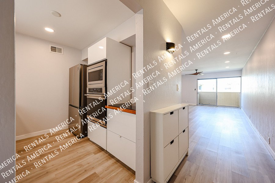 MOVE IN SPECIAL / Short Term Rentals Available. property image