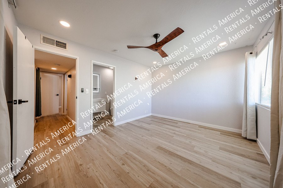 MOVE IN SPECIAL / Short Term Rentals Available. property image