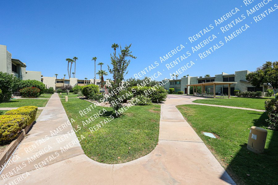 MOVE IN SPECIAL / Short Term Rentals Available. property image