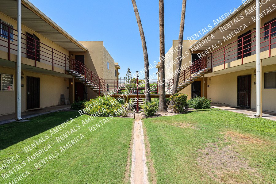 MOVE IN SPECIAL / Short Term Rentals Available. property image