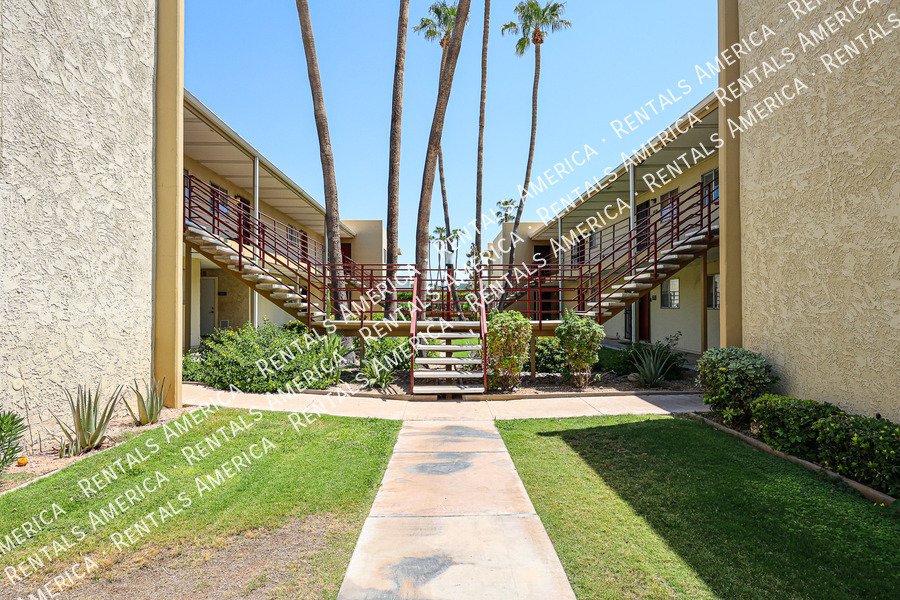 MOVE IN SPECIAL / Short Term Rentals Available. property image