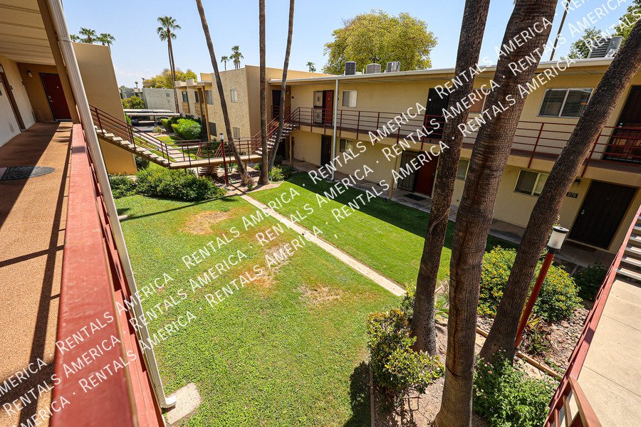 MOVE IN SPECIAL / Short Term Rentals Available. property image