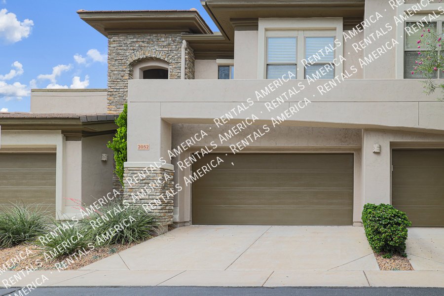 Stunning 2 bed/ 2 bath, Gated Community, in Scottsdale! property image