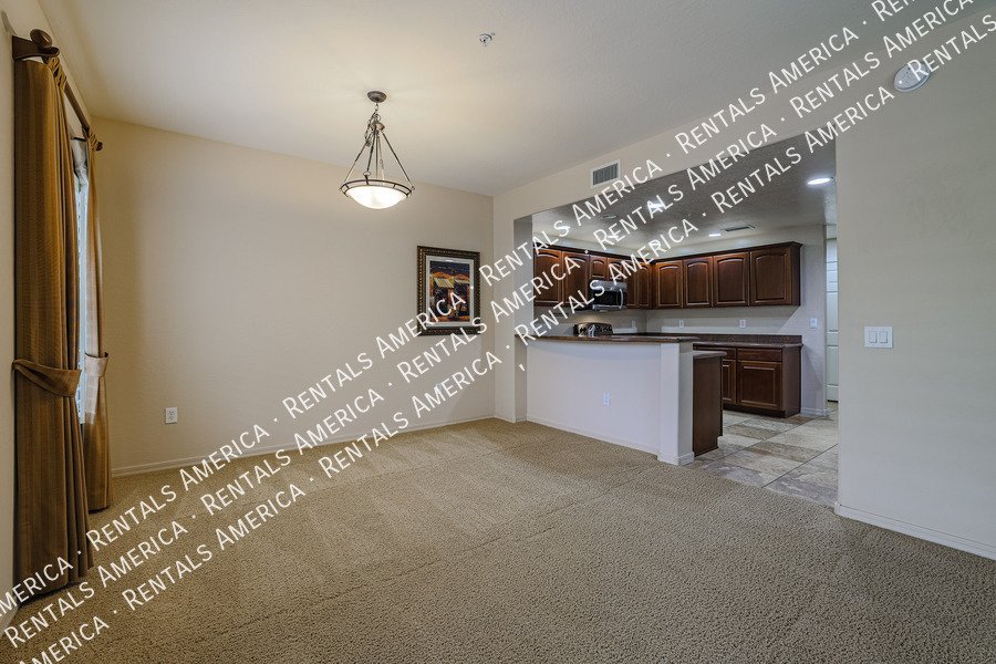 Stunning 2 bed/ 2 bath, Gated Community, in Scottsdale! property image