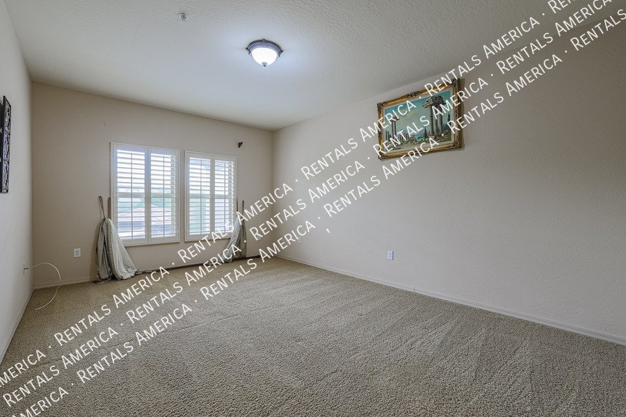 Stunning 2 bed/ 2 bath, Gated Community, in Scottsdale! property image