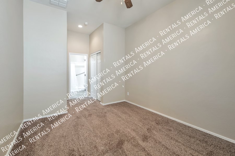 MOVE IN SPECIAL property image