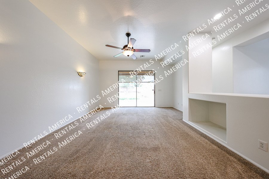 MI SPECIAL! Spacious 3BD 2BA  + Den Single Level Home in Seville1 property image