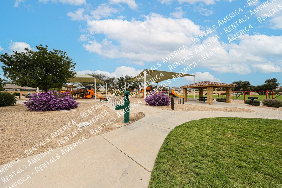 MI SPECIAL! Spacious 3BD 2BA  + Den Single Level Home in Seville1 property image