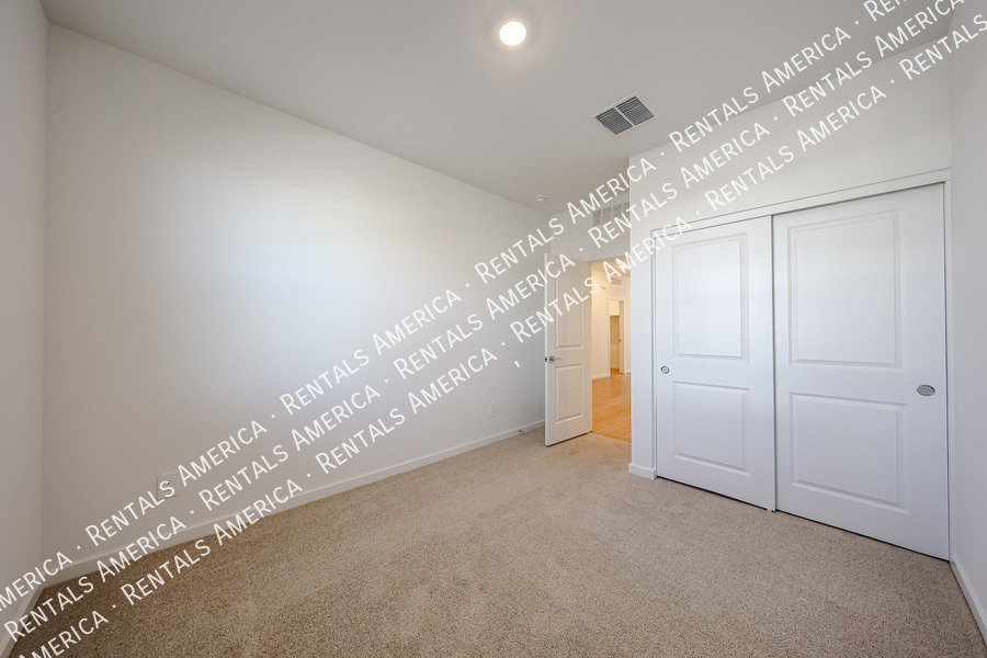 Brand New 4 Bedroom 2 bath in Surprise property image