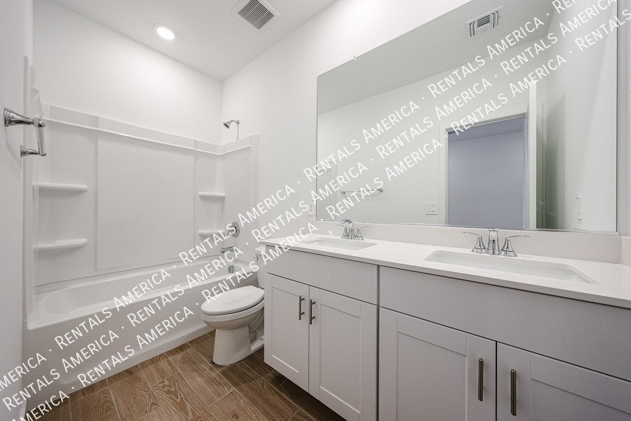 Brand New 4 Bedroom 2 bath in Surprise property image