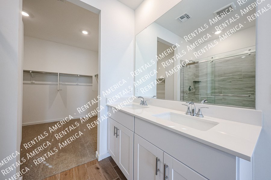 Brand New 4 Bedroom 2 bath in Surprise property image