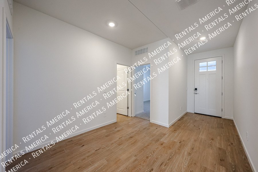 Brand New 4 Bedroom 2 bath in Surprise property image