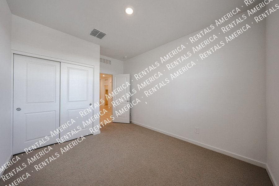 Brand New 4 Bedroom 2 bath in Surprise property image