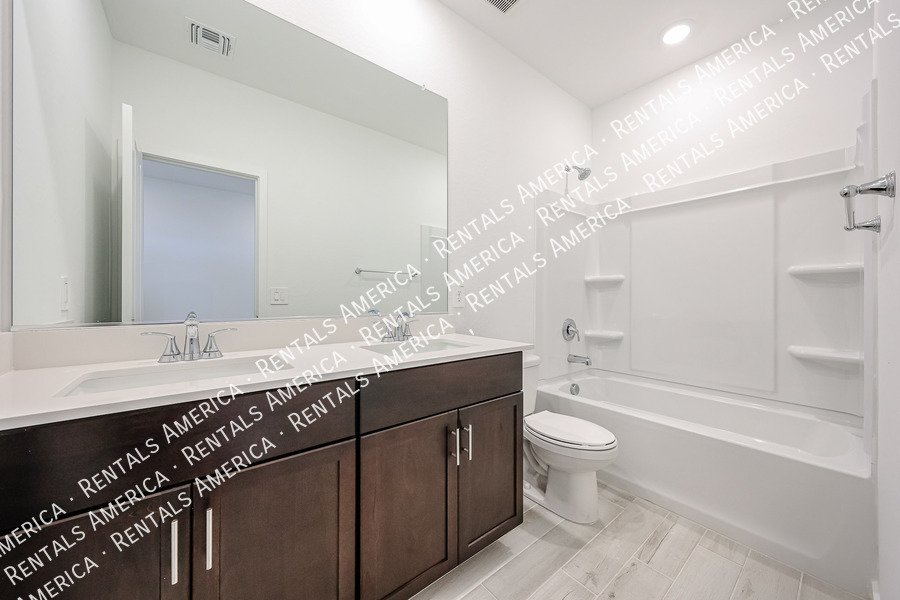 Brand New 4 Bedroom 2 bath in Surprise property image