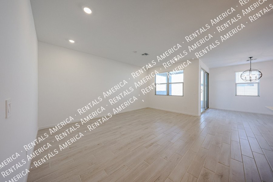 Brand New 4 Bedroom 2 bath in Surprise property image