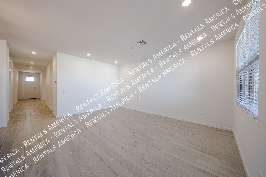 Brand New 4 Bedroom 2 bath in Surprise property image