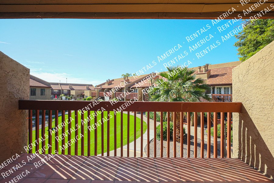 Charming 1 BR/ BA Upstairs Condo in Gated Community! property image