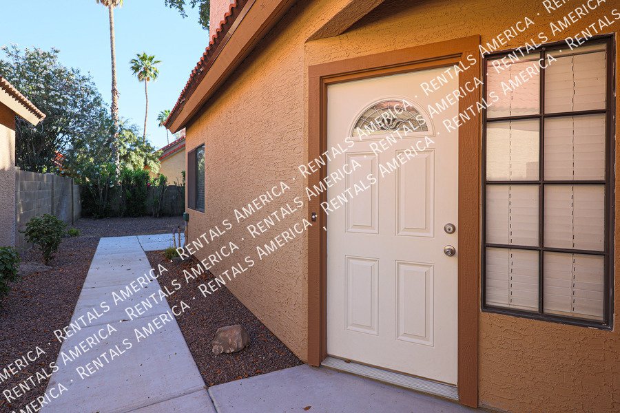 Beautiful 3 Bed/3 Bath home in Chandler!! property image