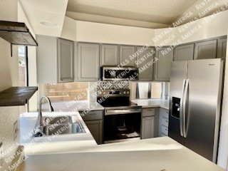 Beautiful 3 Bed/3 Bath home in Chandler!! property image