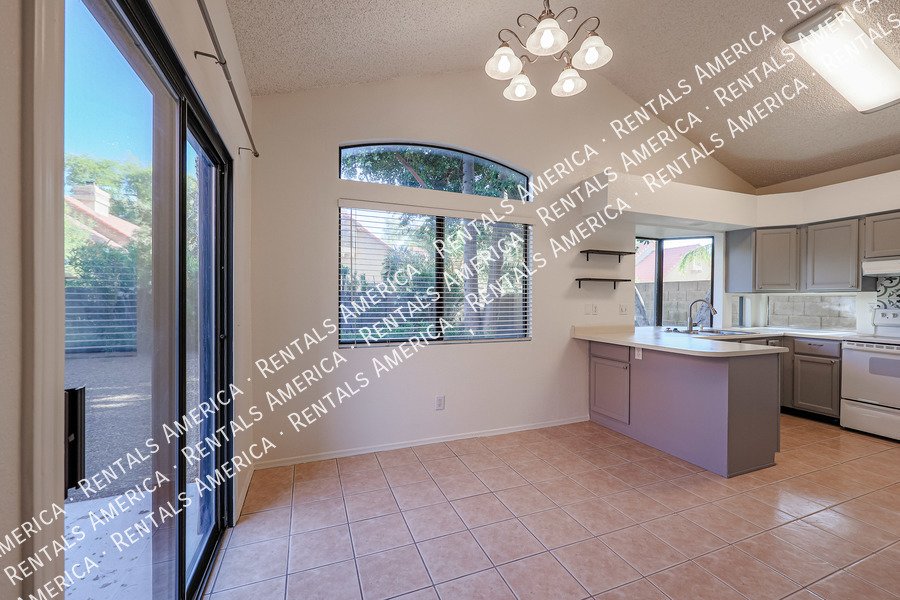 Beautiful 3 Bed/3 Bath home in Chandler!! property image