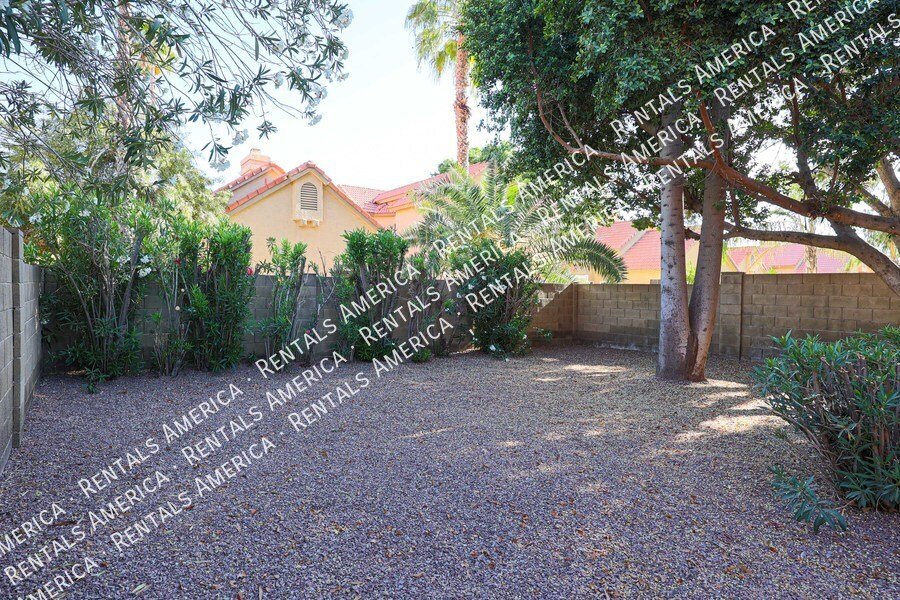 Beautiful 3 Bed/3 Bath home in Chandler!! property image